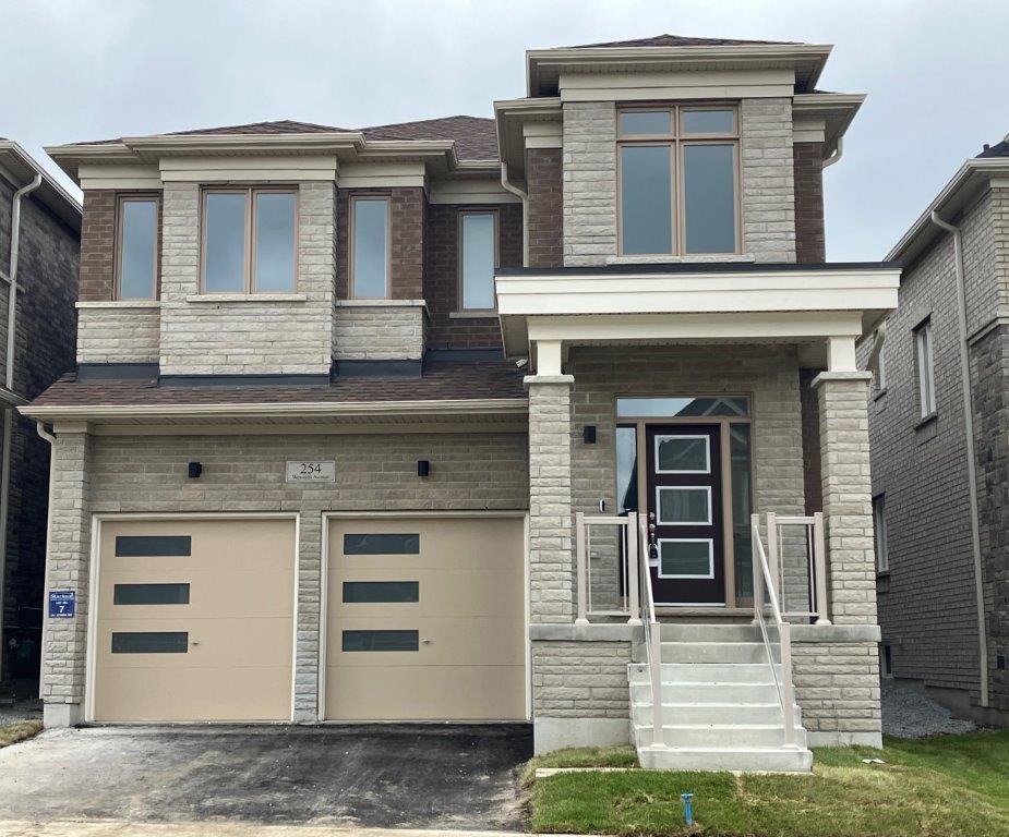 https://www.spectrumrealtyservices.com/images/254-wesmina-ave.jpg in Whitechurch-stouffville